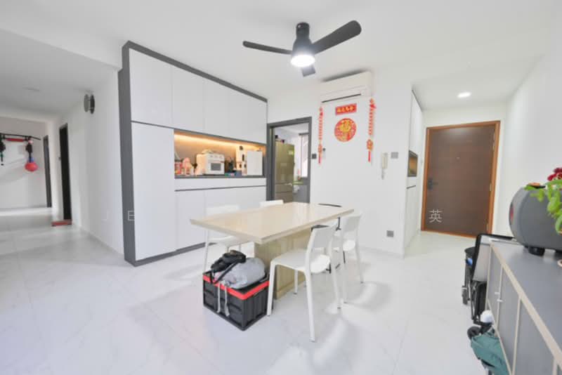 The Esparis, 7 Pasir Ris Drive 4, 4 Bedrooms, 1,292 sqft, Condominium For Sale, by Jessie Tan 陈佩英, 500177302 - Kitchen - PropertyGuru.com.sg