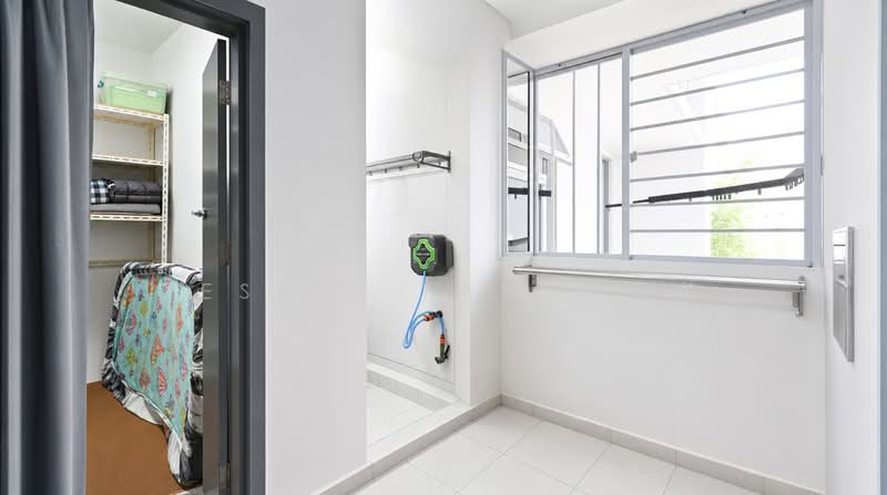 The Esparis, 7 Pasir Ris Drive 4, 4 Bedrooms, 1,292 sqft, Condominium For Sale, by Jessie Tan 陈佩英, 500177302 - Interior - PropertyGuru.com.sg