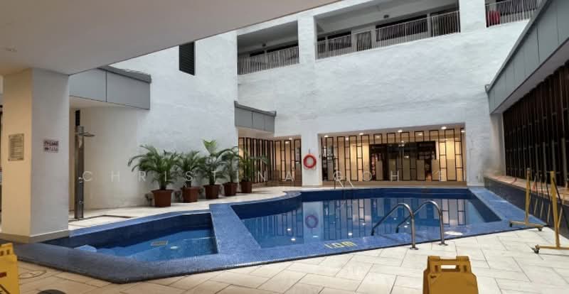 International Plaza, 10 Anson Road, 3 Bedrooms, 1,496 sqft, Apartment For Sale, by Christina Goh EL, 500177330 - Pool - PropertyGuru.com.sg
