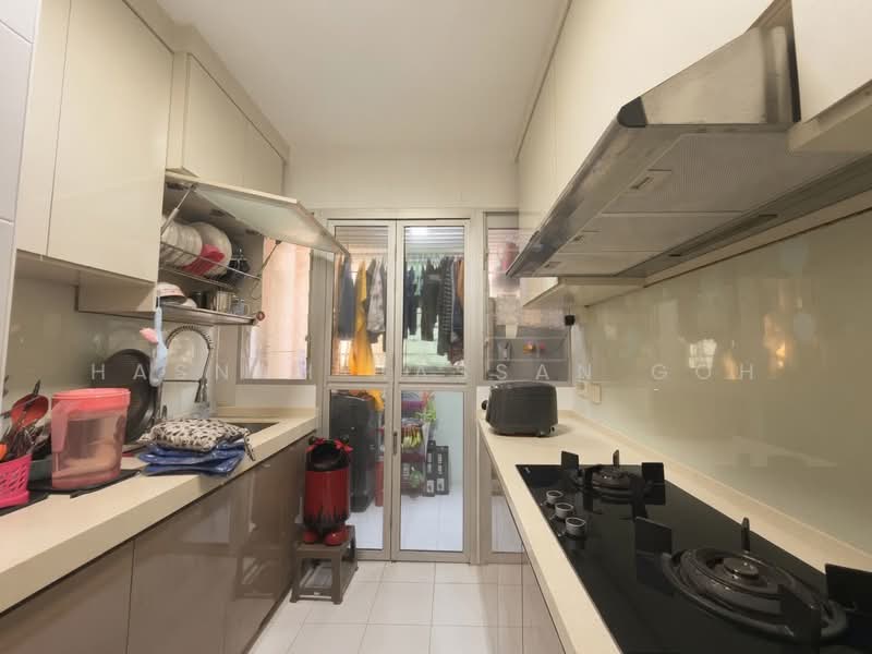 414B Fernvale Link, 414B Fernvale Link, 2 Bedrooms, 732 sqft, HDB Flat For Sale, by Hasnah Hassan Goh, 500177333 - Kitchen - PropertyGuru.com.sg