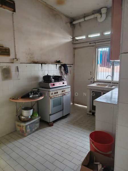 East Grove, 420 East Coast Road, 3 Bedrooms, 1,044 sqft, Apartment For Sale, by Mei Soong, 500177379 - Kitchen - PropertyGuru.com.sg