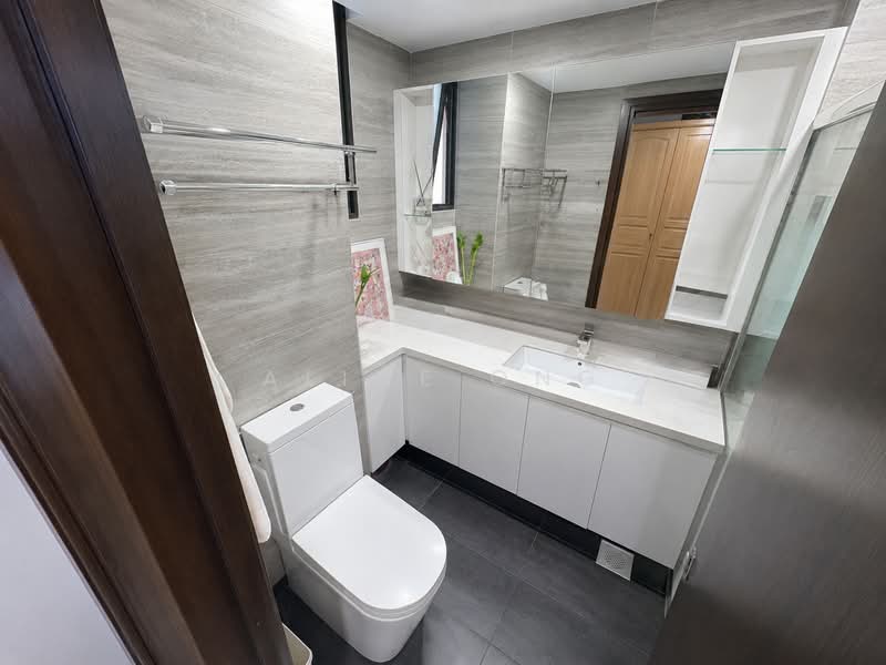 Tanglin View, 150 Prince Charles Crescent, 3 Bedrooms, 1,141 sqft, Condominium For Sale, by Alice Ong, 500177395 - Bathroom - PropertyGuru.com.sg