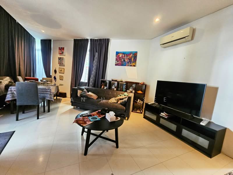 Hythe Road, Hythe Road, 3 Bedrooms, 2,565 sqft, Semi-Detached House For Rent, by Tan Nan See, 500177410 - Living Room - PropertyGuru.com.sg