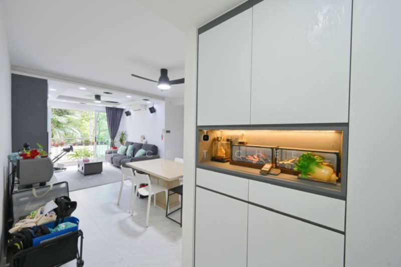 The Esparis, 7 Pasir Ris Drive 4, 4 Bedrooms, 1,292 sqft, Condominium For Sale, by Vincent Chee, 500177418 - Living Room - PropertyGuru.com.sg