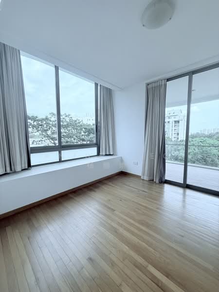 Lush on Holland Hill, 21 Holland Hill, 3 Bedrooms, 1,281 sqft, Condominium For Rent, by Anthea Yeo 杨丽娇, 500177433 - Balcony - PropertyGuru.com.sg