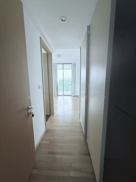 Lush on Holland Hill, 21 Holland Hill, 3 Bedrooms, 1,281 sqft, Condominium For Rent, by Anthea Yeo 杨丽娇, 500177433 - Corridor - PropertyGuru.com.sg