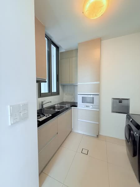 Lush on Holland Hill, 21 Holland Hill, 3 Bedrooms, 1,281 sqft, Condominium For Rent, by Anthea Yeo 杨丽娇, 500177433 - Kitchen - PropertyGuru.com.sg