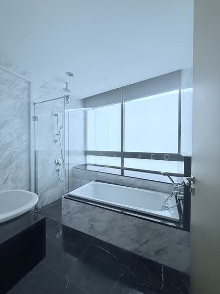 Lush on Holland Hill, 21 Holland Hill, 3 Bedrooms, 1,281 sqft, Condominium For Rent, by Anthea Yeo 杨丽娇, 500177433 - Bathroom - PropertyGuru.com.sg