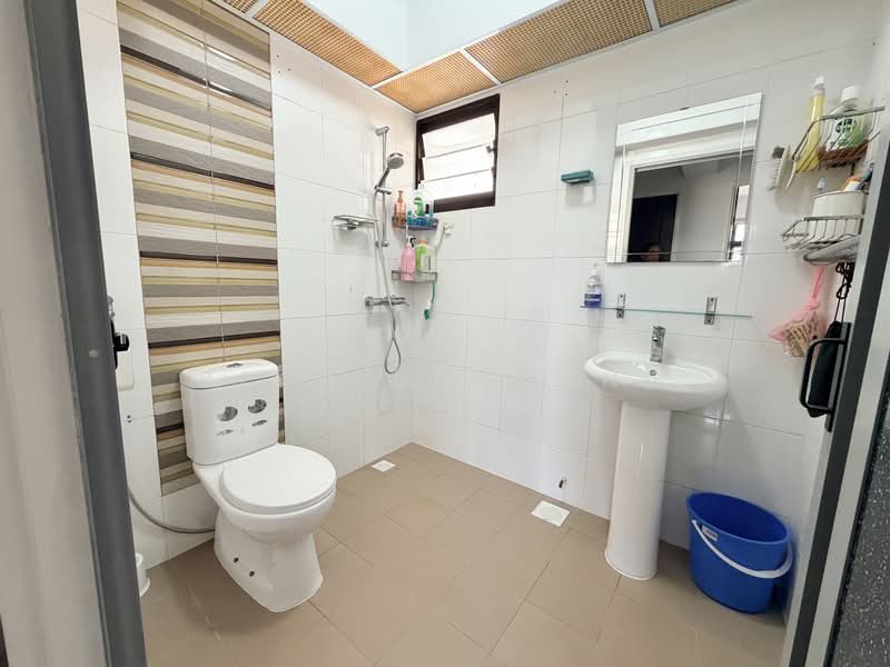 470C Fernvale Link, 470C Fernvale Link, Seletar / Yio Chu Kang, Room Rental, 130 sqft, HDB Flat For Rent, by Regina Huang, 500177443 - Bathroom - PropertyGuru.com.sg