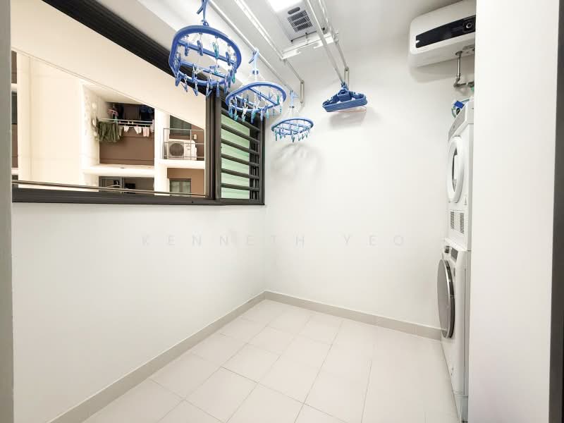 86 Dawson Road, 86 Dawson Road, 3 Bedrooms, 1,119 sqft, HDB Flat For Sale, by Kenneth Yeo, 500177466 - Balcony - PropertyGuru.com.sg