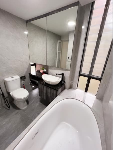 Loyang Valley, 200 Loyang Avenue, Room Rental, 150 sqft, Condominium For Rent, by Daryl Wong, 500177469 - Bathroom - PropertyGuru.com.sg