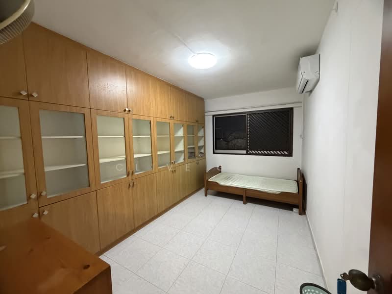 429 Choa Chu Kang Avenue 4, 429 Choa Chu Kang Avenue 4, 3 Bedrooms, 1,140 sqft, HDB Flat For Rent, by Clive Gum, 500177474 - Bedroom - PropertyGuru.com.sg