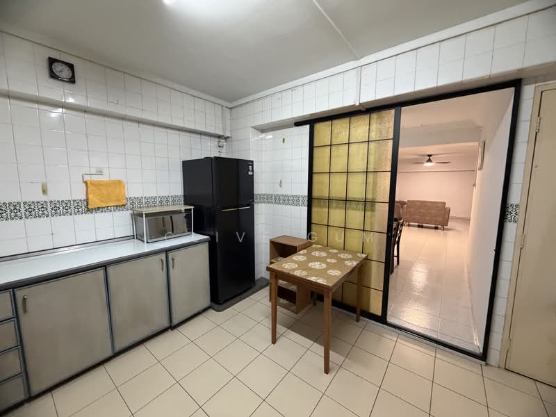 429 Choa Chu Kang Avenue 4, 429 Choa Chu Kang Avenue 4, 3 Bedrooms, 1,140 sqft, HDB Flat For Rent, by Clive Gum, 500177474 - Kitchen - PropertyGuru.com.sg