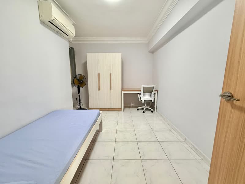 763 Bedok Reservoir View, 763 Bedok Reservoir View, Room Rental, 130 sqft, HDB Flat For Rent, by Regina Huang, 500177502 - Bedroom - PropertyGuru.com.sg