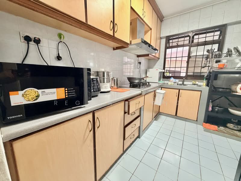 763 Bedok Reservoir View, 763 Bedok Reservoir View, Room Rental, 130 sqft, HDB Flat For Rent, by Regina Huang, 500177502 - Kitchen - PropertyGuru.com.sg