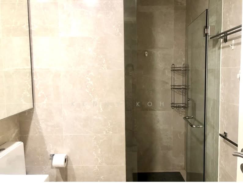 Kingsford Hillview Peak, 105 Hillview Rise, 1 Bedroom, 517 sqft, Condominium For Rent, by Kenny Koh, 500177509 - Bathroom - PropertyGuru.com.sg