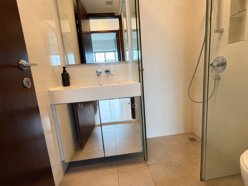 The Mercury, 38 Shanghai Road, 2 Bedrooms, 1,044 sqft, Condominium For Rent, by Nick Ong, 500177512 - Bathroom - PropertyGuru.com.sg