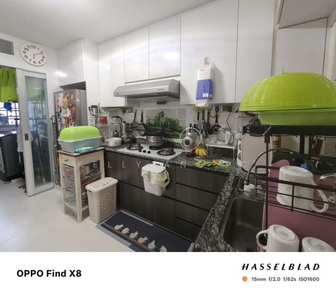 717 Yishun Street 71, 717 Yishun Street 71, 3 Bedrooms, 904 sqft, HDB Flat For Sale, by Kelly Ang PC, 500177519 - Kitchen - PropertyGuru.com.sg