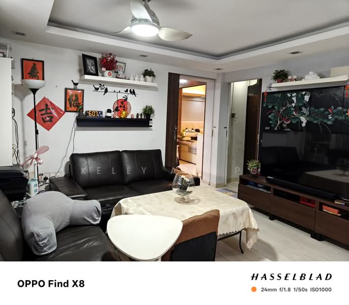 717 Yishun Street 71, 717 Yishun Street 71, 3 Bedrooms, 904 sqft, HDB Flat For Sale, by Kelly Ang PC, 500177519 - Living Room - PropertyGuru.com.sg