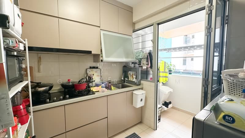 571C Woodlands Avenue 1, 571C Woodlands Avenue 1, 2 Bedrooms, 721 sqft, HDB Flat For Sale, by Geoffrey Lim, 500177525 - Kitchen - PropertyGuru.com.sg