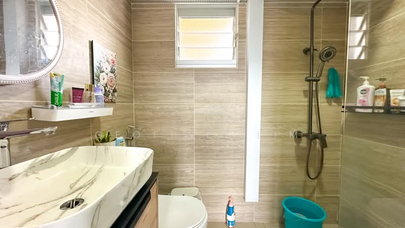 571C Woodlands Avenue 1, 571C Woodlands Avenue 1, 2 Bedrooms, 721 sqft, HDB Flat For Sale, by Geoffrey Lim, 500177525 - Bathroom - PropertyGuru.com.sg