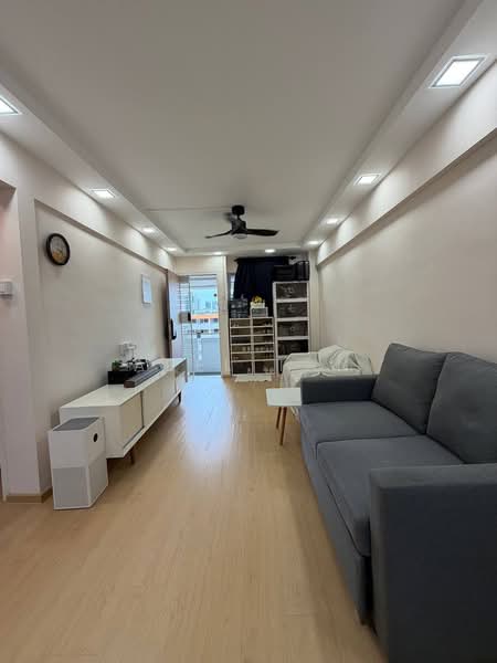 128 Ang Mo Kio Avenue 3, 128 Ang Mo Kio Avenue 3, 2 Bedrooms, 721 sqft, HDB Flat For Sale, by Abel Tan, 500177532 - Living Room - PropertyGuru.com.sg