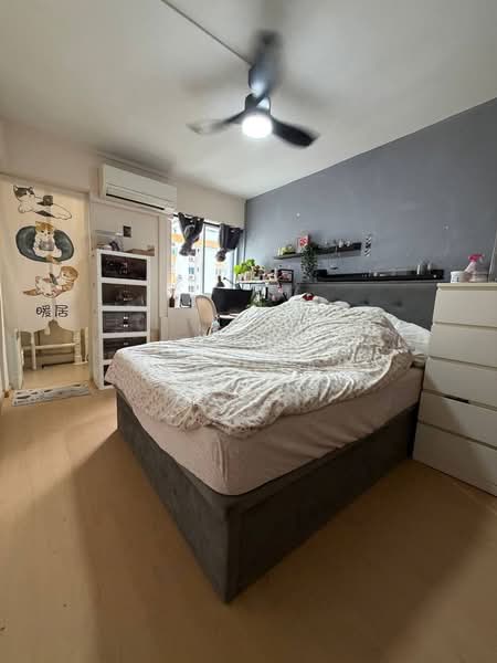 128 Ang Mo Kio Avenue 3, 128 Ang Mo Kio Avenue 3, 2 Bedrooms, 721 sqft, HDB Flat For Sale, by Abel Tan, 500177532 - Master Bedroom - PropertyGuru.com.sg