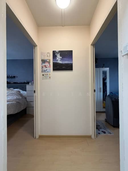 128 Ang Mo Kio Avenue 3, 128 Ang Mo Kio Avenue 3, 2 Bedrooms, 721 sqft, HDB Flat For Sale, by Abel Tan, 500177532 - Corridor - PropertyGuru.com.sg
