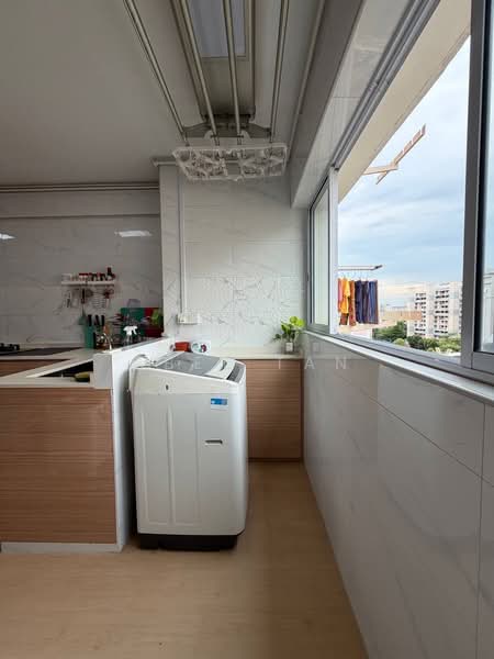 128 Ang Mo Kio Avenue 3, 128 Ang Mo Kio Avenue 3, 2 Bedrooms, 721 sqft, HDB Flat For Sale, by Abel Tan, 500177532 - Kitchen - PropertyGuru.com.sg