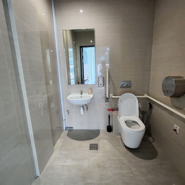 35 Hamilton Road, Hamilton Road, Farrer Park / Serangoon Rd, 712 sqft, Food & Beverage For Rent, by David Chia, 500177536 - Bathroom - CommercialGuru.com.sg