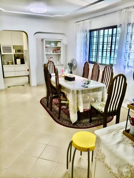 279 Tampines Street 22, 279 Tampines Street 22, 3 Bedrooms, 1,431 sqft, HDB Flat For Sale, by Mohd Yussaini, 500177537 - Dining Room - PropertyGuru.com.sg
