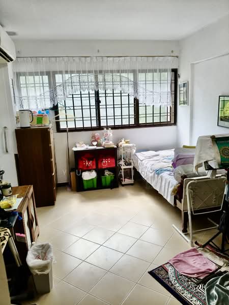 279 Tampines Street 22, 279 Tampines Street 22, 3 Bedrooms, 1,431 sqft, HDB Flat For Sale, by Mohd Yussaini, 500177537 - Bedroom - PropertyGuru.com.sg