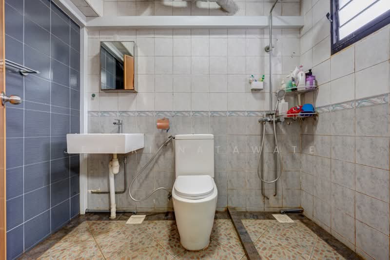 186B Rivervale Drive, 186B Rivervale Drive, 3 Bedrooms, 1,184 sqft, HDB Flat For Sale, by Jeffri Natawate, 500177545 - Bathroom - PropertyGuru.com.sg
