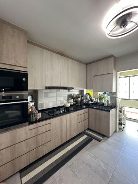 136 Pasir Ris Street 11, 136 Pasir Ris Street 11, 4 Bedrooms, 2,023 sqft, HDB Flat For Sale, by Andrew Nair, 500177549 - Kitchen - PropertyGuru.com.sg