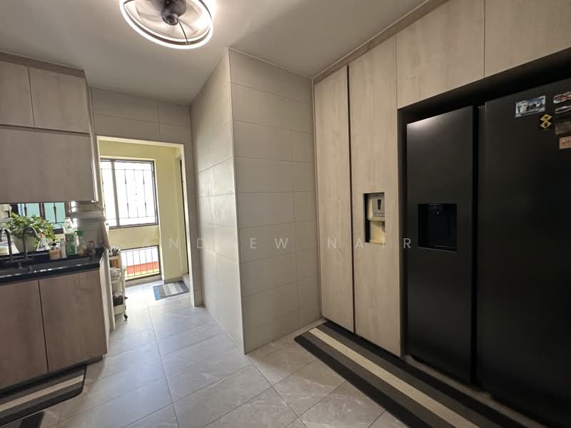 136 Pasir Ris Street 11, 136 Pasir Ris Street 11, 4 Bedrooms, 2,023 sqft, HDB Flat For Sale, by Andrew Nair, 500177549 - Kitchen - PropertyGuru.com.sg