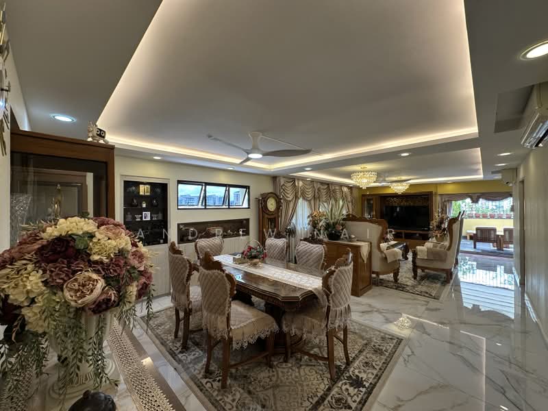 136 Pasir Ris Street 11, 136 Pasir Ris Street 11, 4 Bedrooms, 2,023 sqft, HDB Flat For Sale, by Andrew Nair, 500177549 - Living Room - PropertyGuru.com.sg