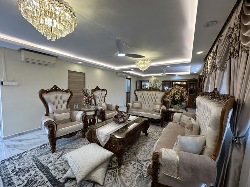 136 Pasir Ris Street 11, 136 Pasir Ris Street 11, 4 Bedrooms, 2,023 sqft, HDB Flat For Sale, by Andrew Nair, 500177549 - Living Room - PropertyGuru.com.sg