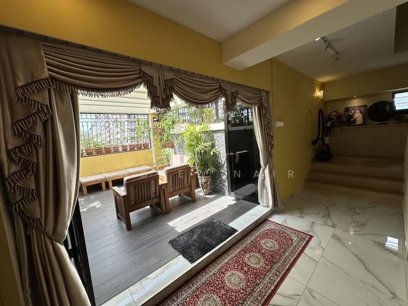 136 Pasir Ris Street 11, 136 Pasir Ris Street 11, 4 Bedrooms, 2,023 sqft, HDB Flat For Sale, by Andrew Nair, 500177549 - Balcony - PropertyGuru.com.sg