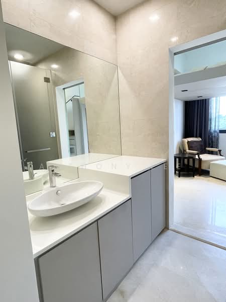 The Hillier, 6 Hillview Rise, 1 Bedroom, 624 sqft, Condominium For Rent, by Anthony Lee, 500177551 - Bathroom - PropertyGuru.com.sg