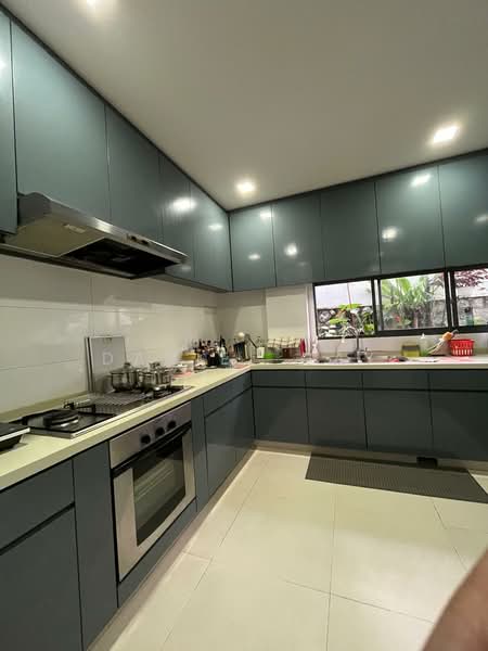Jalan Rindu, , 5 Bedrooms, 3,800 sqft, Corner Terrace For Sale, by Daniel Gay, 500177557 - Huge renovated Kitchen - PropertyGuru.com.sg