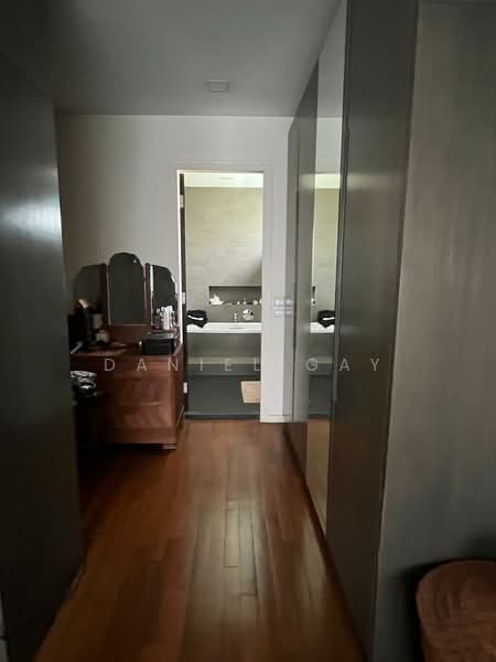 Jalan Rindu, , 5 Bedrooms, 3,800 sqft, Corner Terrace For Sale, by Daniel Gay, 500177557 - Master Bedroom - PropertyGuru.com.sg