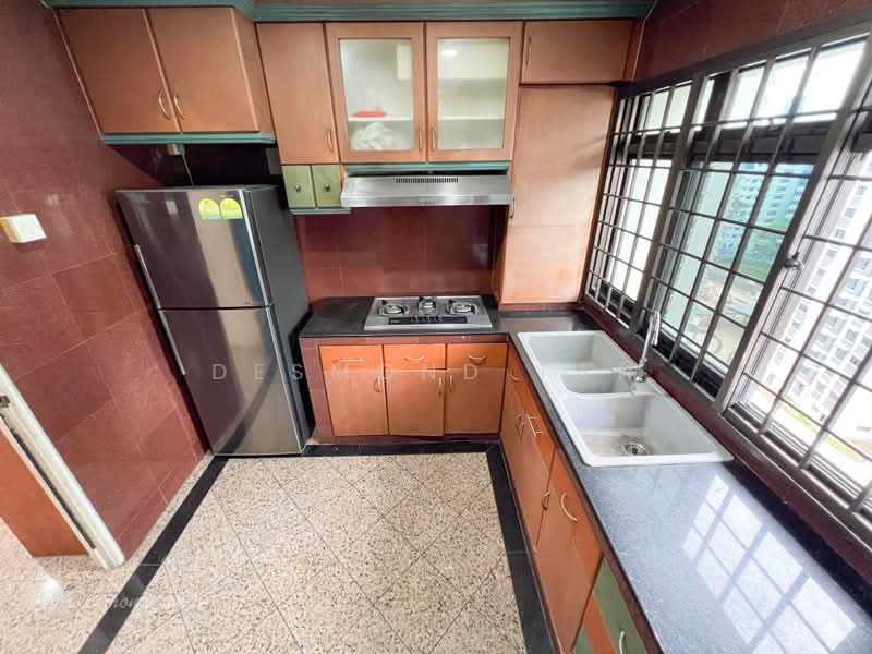 345 Kang Ching Road, 345 Kang Ching Road, 3 Bedrooms, 1,098 sqft, HDB Flat For Sale, by Desmond Tan, 500177558 - Kitchen - PropertyGuru.com.sg