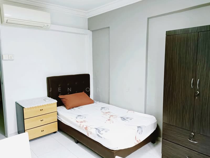 343 Ang Mo Kio Avenue 3, 343 Ang Mo Kio Avenue 3, Room Rental, 300 sqft, HDB Flat For Rent, by Jen Ong 王秀嬌, 500177568 - Bedroom - PropertyGuru.com.sg