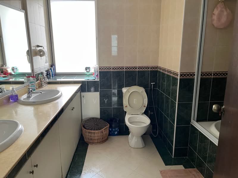 Cairnhill Plaza, 55 Cairnhill Road, 3 Bedrooms, 2,820 sqft, Apartment For Sale, by Ivy Lee, 500177583 - Bathroom - PropertyGuru.com.sg