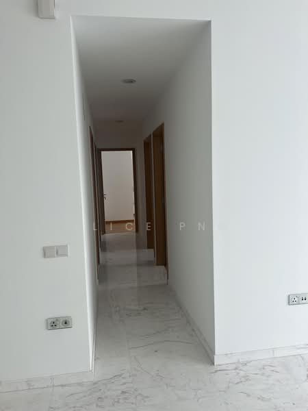 One Devonshire, 1 Devonshire Road, 4 Bedrooms, 1,593 sqft, Condominium For Rent, by Alice Png, 500177587 - Corridor - PropertyGuru.com.sg