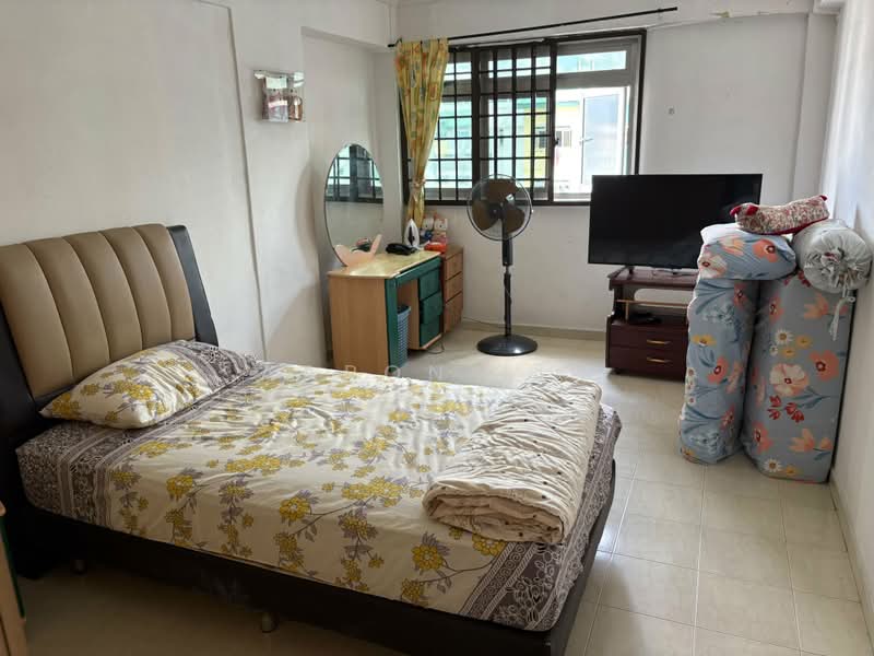 4 Lorong Lew Lian, 4 Lorong Lew Lian, 2 Bedrooms, 785 sqft, HDB Flat For Sale, by Aaron Lin, 500177588 - Bedroom - PropertyGuru.com.sg