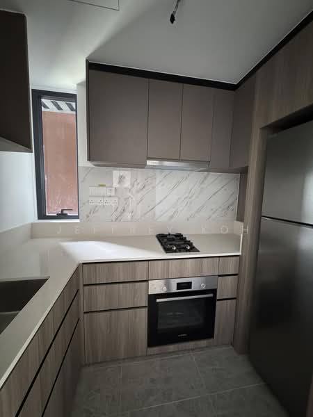 Bartley Vue, 6 Jalan Bunga Rampai, 2 Bedrooms, 657 sqft, Condominium For Sale, by Jeffrey Koh, 500177589 - Kitchen - PropertyGuru.com.sg