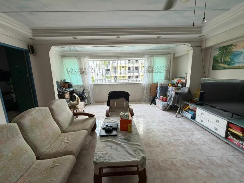 678 Woodlands Avenue 6, 678 Woodlands Avenue 6, 3 Bedrooms, 1,334 sqft, HDB Flat For Sale, by Jackie Lim, 500177594 - Living Room - PropertyGuru.com.sg