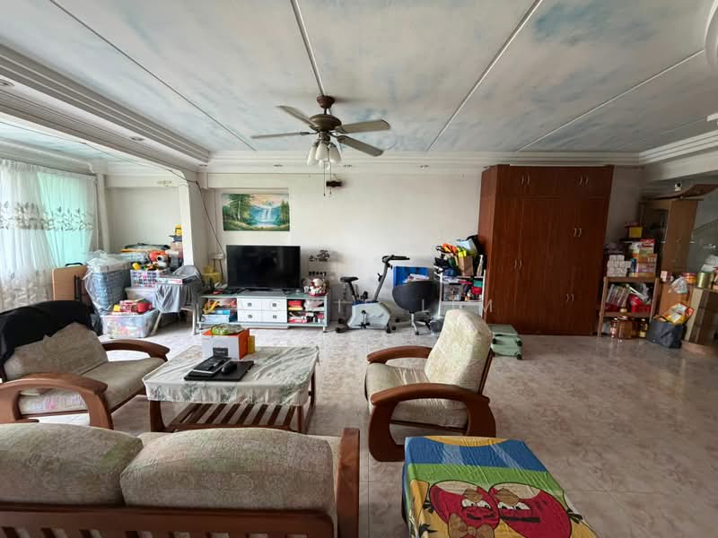 678 Woodlands Avenue 6, 678 Woodlands Avenue 6, 3 Bedrooms, 1,334 sqft, HDB Flat For Sale, by Jackie Lim, 500177594 - Living Room - PropertyGuru.com.sg
