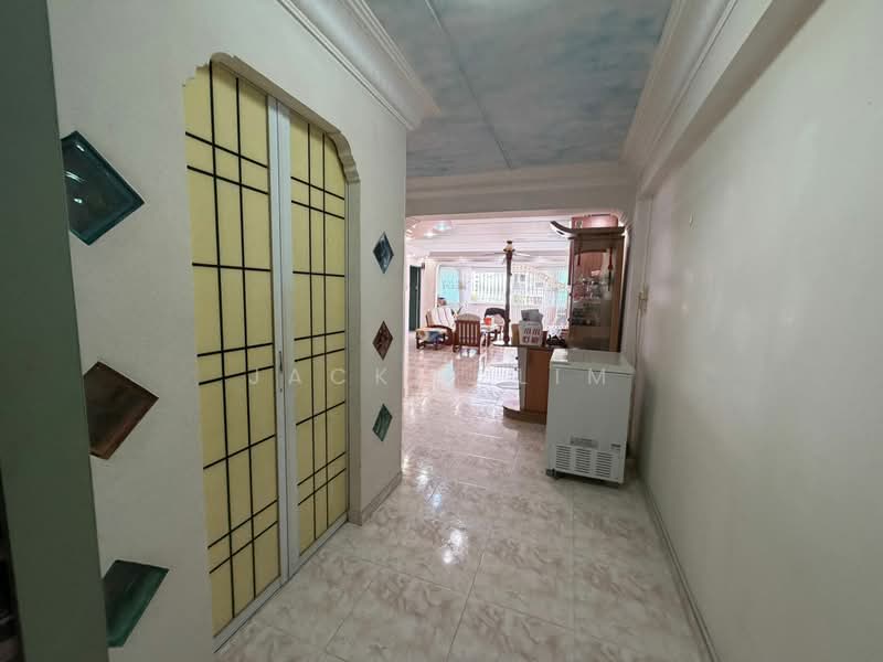 678 Woodlands Avenue 6, 678 Woodlands Avenue 6, 3 Bedrooms, 1,334 sqft, HDB Flat For Sale, by Jackie Lim, 500177594 - Entrance - PropertyGuru.com.sg